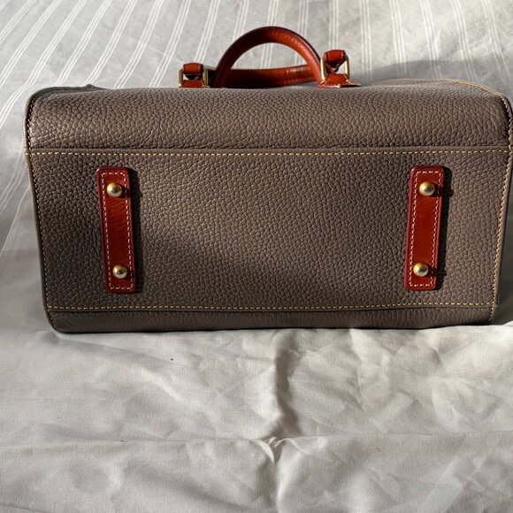 Dooney & Bourke satchel - Picture 3 of 8